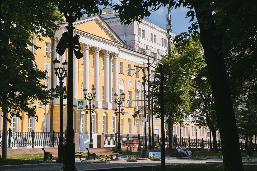«Альфа-Капитал» и Вышка подписали соглашение о стратегическом партнерстве